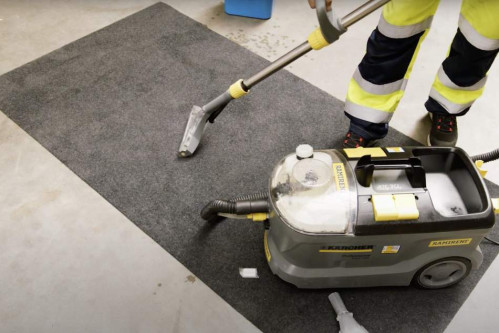 Problem with washing carpets and rugs? Hire a hoover!